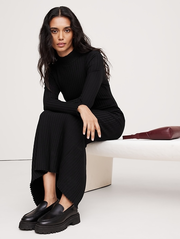 Wide Ribbed Turtleneck Maxi Dress