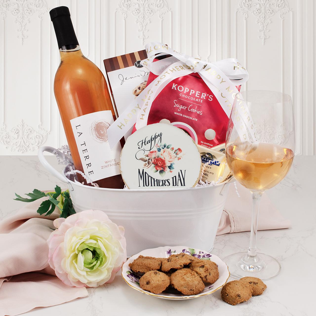 Mother's Day White Zinfandel & Snacks Gift Basket