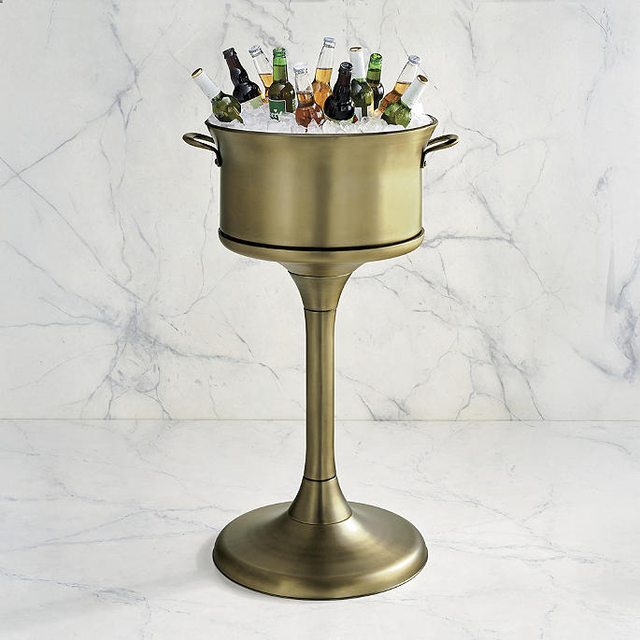 Chef Symon Pedestal