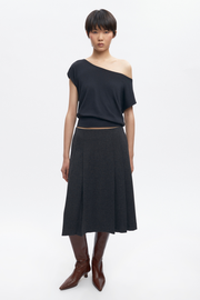 Women's Muna Pleated Midi Skirt in Charcoal
