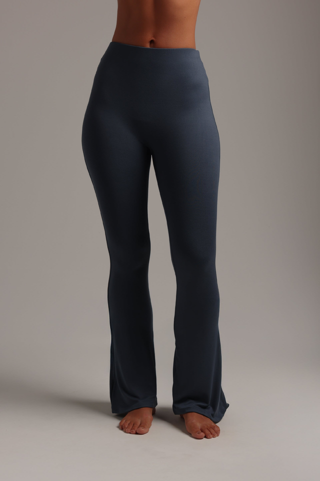 Pro-Technical Flared Leggings - Serene