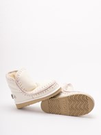 `Eskimo 18 Rhinestones Logo`