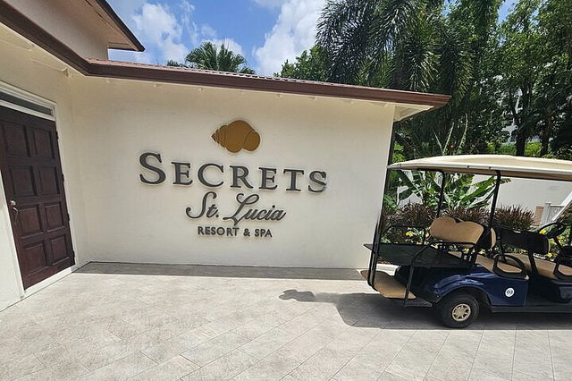 Round-Trip Airport Transfer to Secrets St. Lucia Resort & Spa