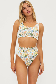 Madison Top Buttercream Bloom