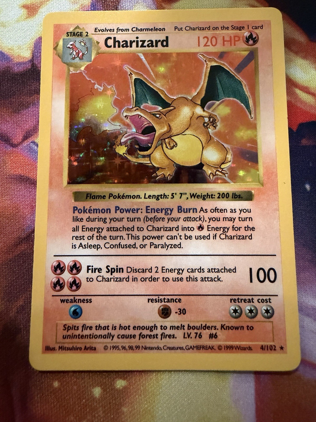 1999 Pokemon Base Set Shadowless Charizard Holo 4 / 102 WOTC Vintage