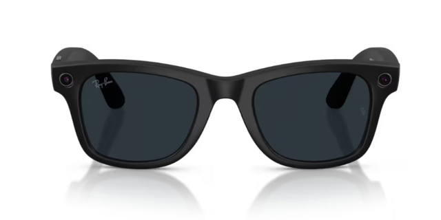 Ray-Ban Meta Wayfarer Gen 2 (Transitions Lenses - Large Size)
