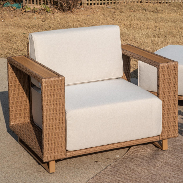 Sophia & William Wicker Patio Furniture Chair with Thick Cushion, Beige