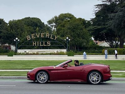 Private Ferrari California T Drive from Hollywood to Sunset Plaza