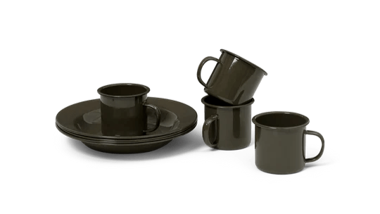 Yard Picnic - Set of 8