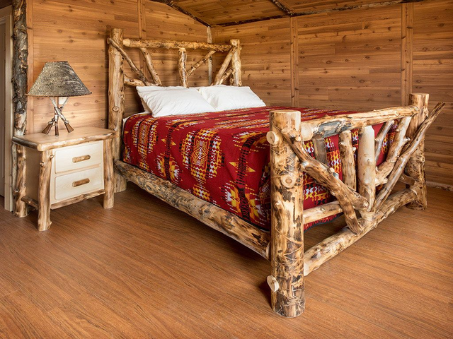 Beaver Creek Aspen Broken Bow Log Bed