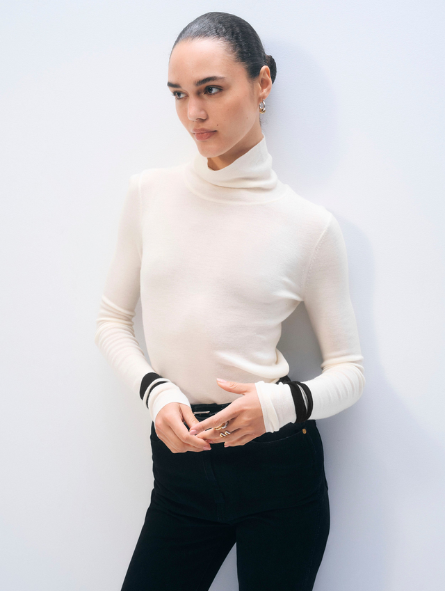 Superfine Merino Fitted Turtleneck | Cream/Black