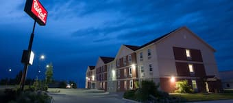 Cheap flights from Des Moines (DSM) to Dickinson (DIK)