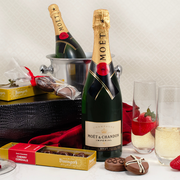 Moët & Chandon Champagne Gift Basket