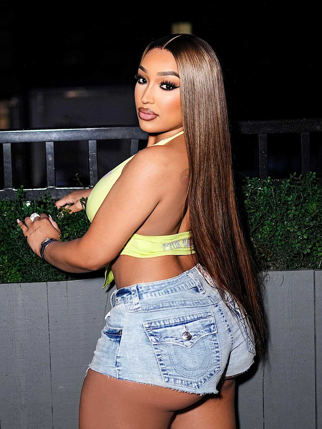 SPICY MID RISE SHORT