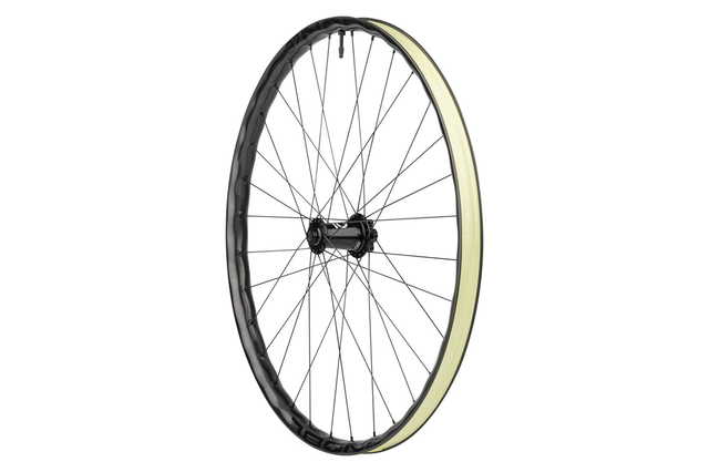 NOBL TR37 w/ I9 Hydra Hub Carbon Tubeless 29" Front Wheel