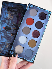 Circus  Keychain Eyeshadow Palette ( Lion)