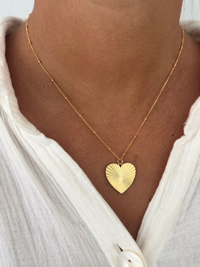 VALENTINE HEART NECKLACE