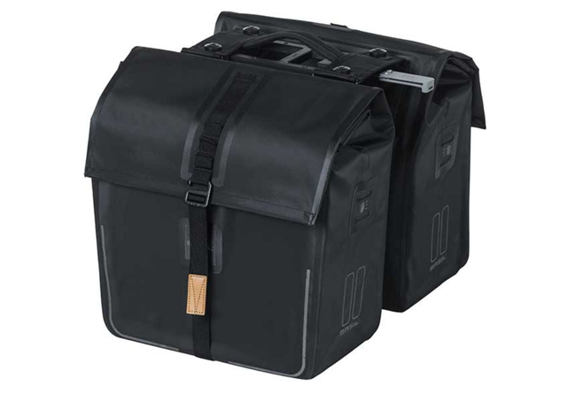 Basil Urban Dry Pannier - Black