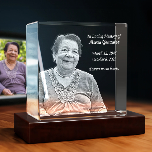 3D Crystal Memorial Engraving on Crystal - Square Shape