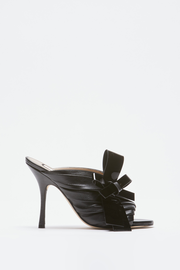 High heel mules with bow