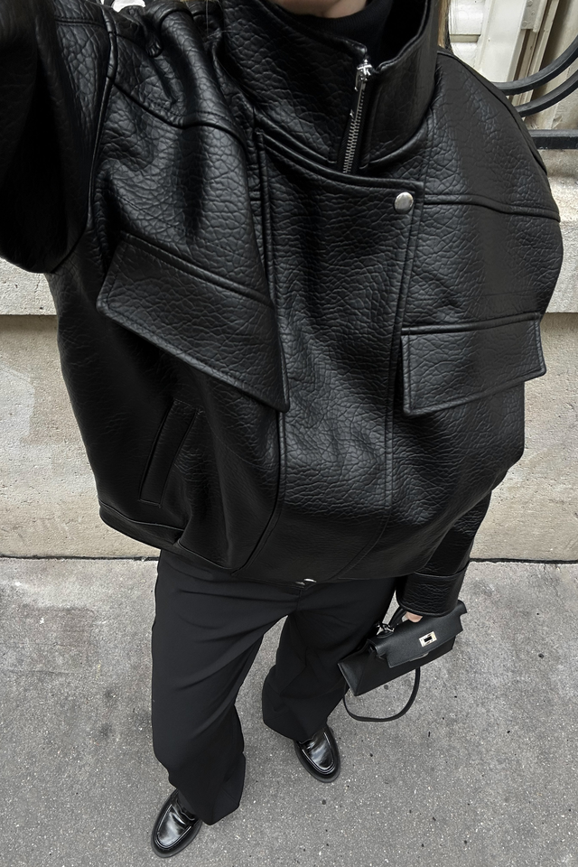 Kunstlederjacke mit hohem Kragen