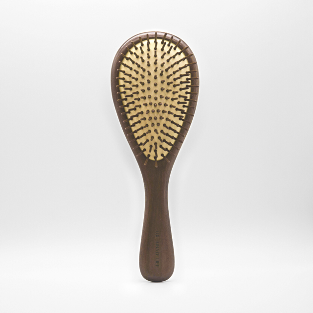 WALNUT TEARDROP HAIR BRUSH