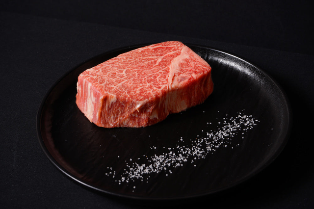 Japanese A5 Wagyu | Certified Kobe Beef | Filet Mignon I BMS 12 | 6oz
