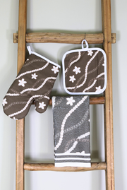 PIKAKE OVEN MITT SET