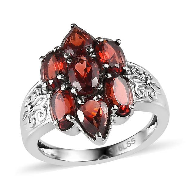 Mozambique Garnet 4.10 ctw Ring in Stainless Steel (Size 5.0)
