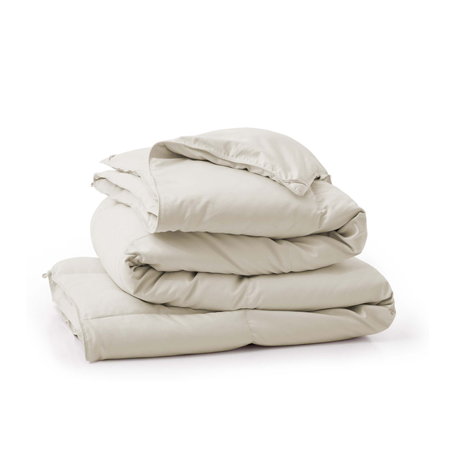 White Goose Feather Fiber and Down Comforter