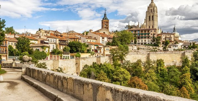 Madrid to Segovia by Train from €9 | Renfe Tickets | Trainline