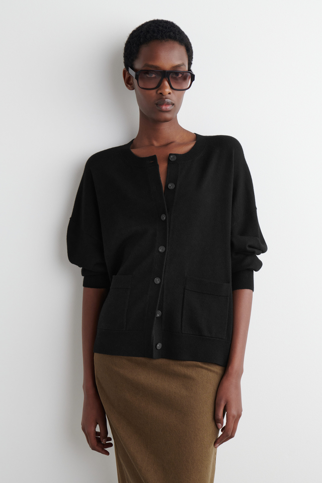 CARDIGAN GIROCOLLO IN LANA MERINO