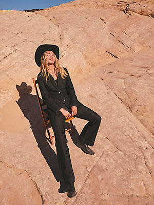 Wrangler® x Yellow Rose by Kendra Scott High Rise Trouser