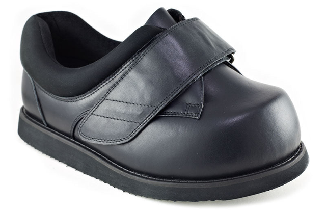 Apis 502-E - Men's Accommodator Shoe