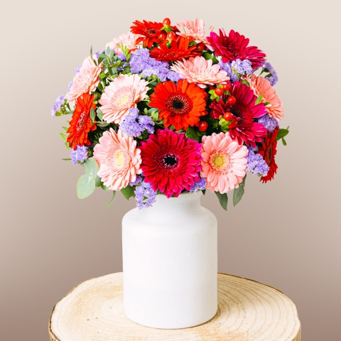 Colourful Cocktail: Pink and red gerberas