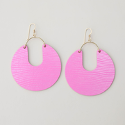 Dream House Pink Beach Wave Leos