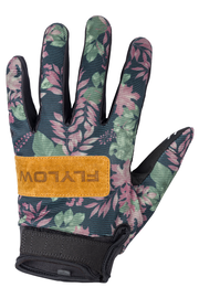 Dirt Glove