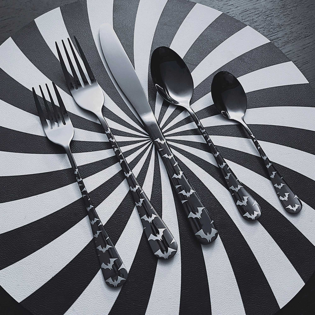 SOURPUSS LUNA BATS 5-PIECE FLATWARE SET