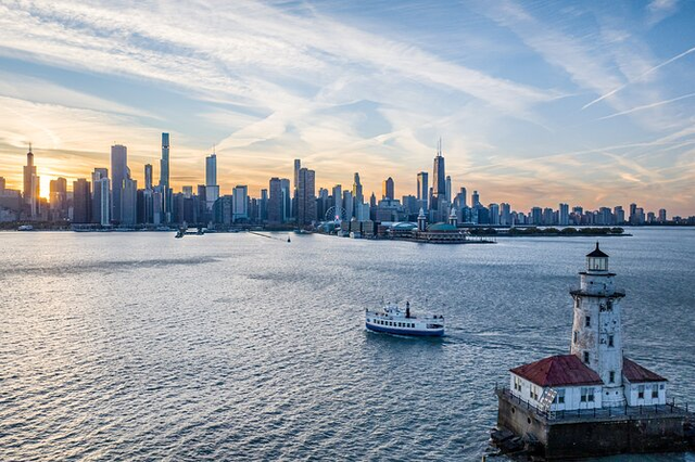 Lake Michigan Skyline Cruise in Chicago
