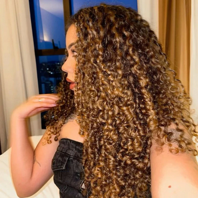 [WEAR GO HALF WIG] ISEE New In Highlight Burmese Curly Half Wig InvisiFit Strap Flip Over Wig | Pre-Sale