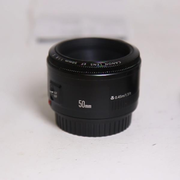 Canon EF 50mm f/1.8 II