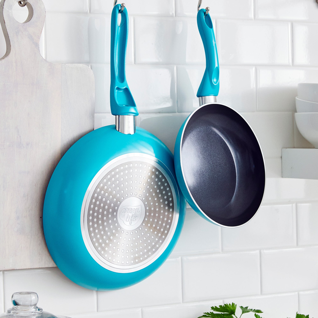 Essentials 8 and 10-Inch Frypan Set