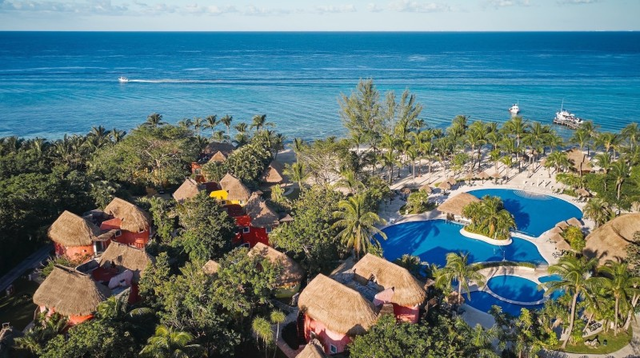 All Inclusive Day Pass and Private Day Room for two