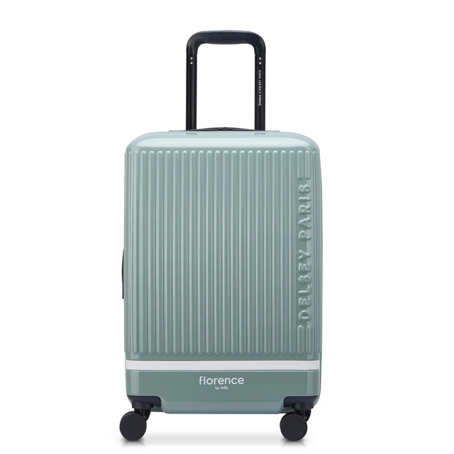SPIN ME AWAY - Carry-On Plus Expandable Spinner