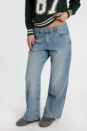 AERO Low Rise Baggy Jeans