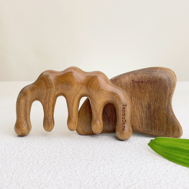 Sandalwood Scalp and Facial Gua Sha Set