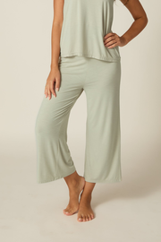 Wide-Leg Capri Pant