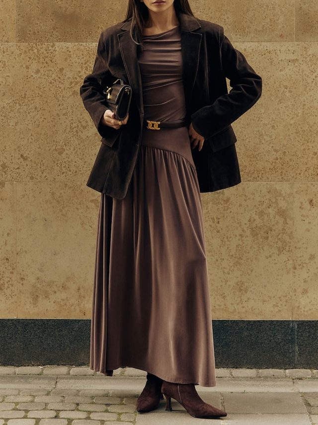 Knitted maxi skirt with wide waistband and gathers