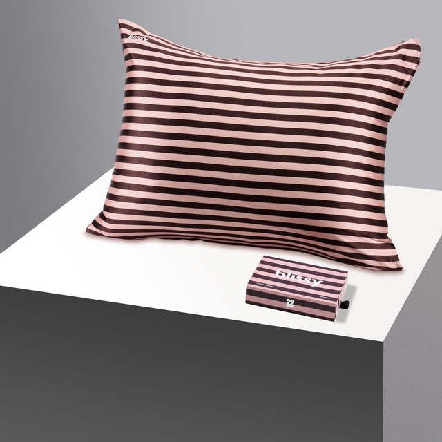 Pillowcase - Cherry Espresso - Queen