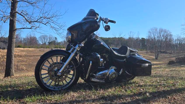 HARLEY-DAVIDSON FLHX STREET GLIDE for rent near Mayodan, NC